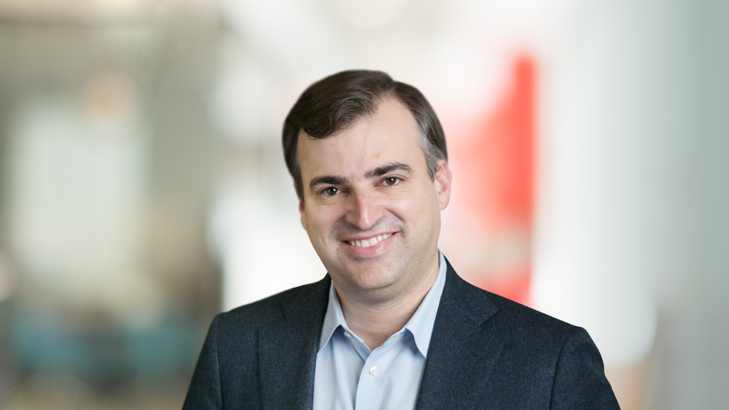 Headshot of Michael Tonelli