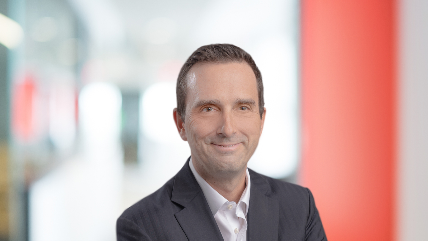 Headshot of Florian Hoppe