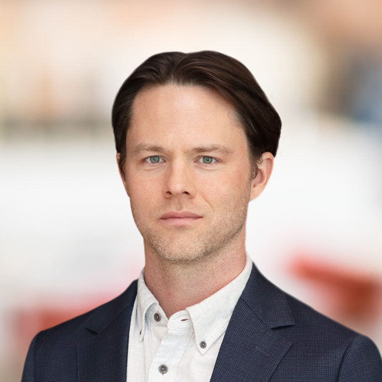 Headshot of Chris McLaughlin