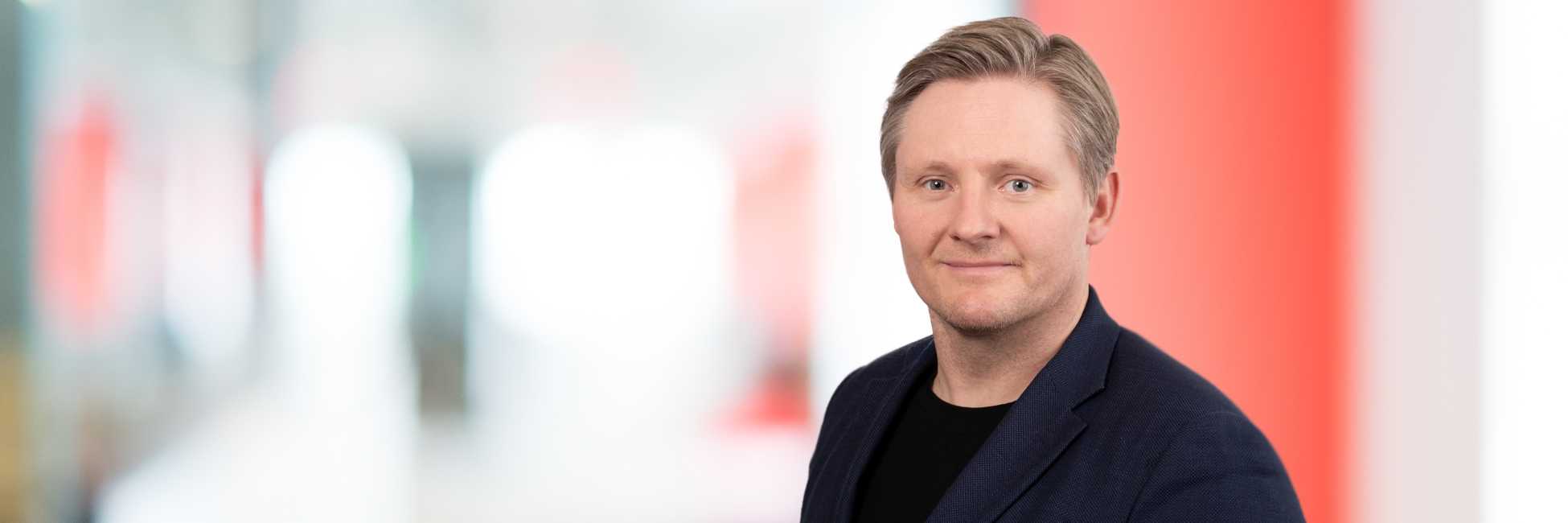 Headshot of Karsten Petersen