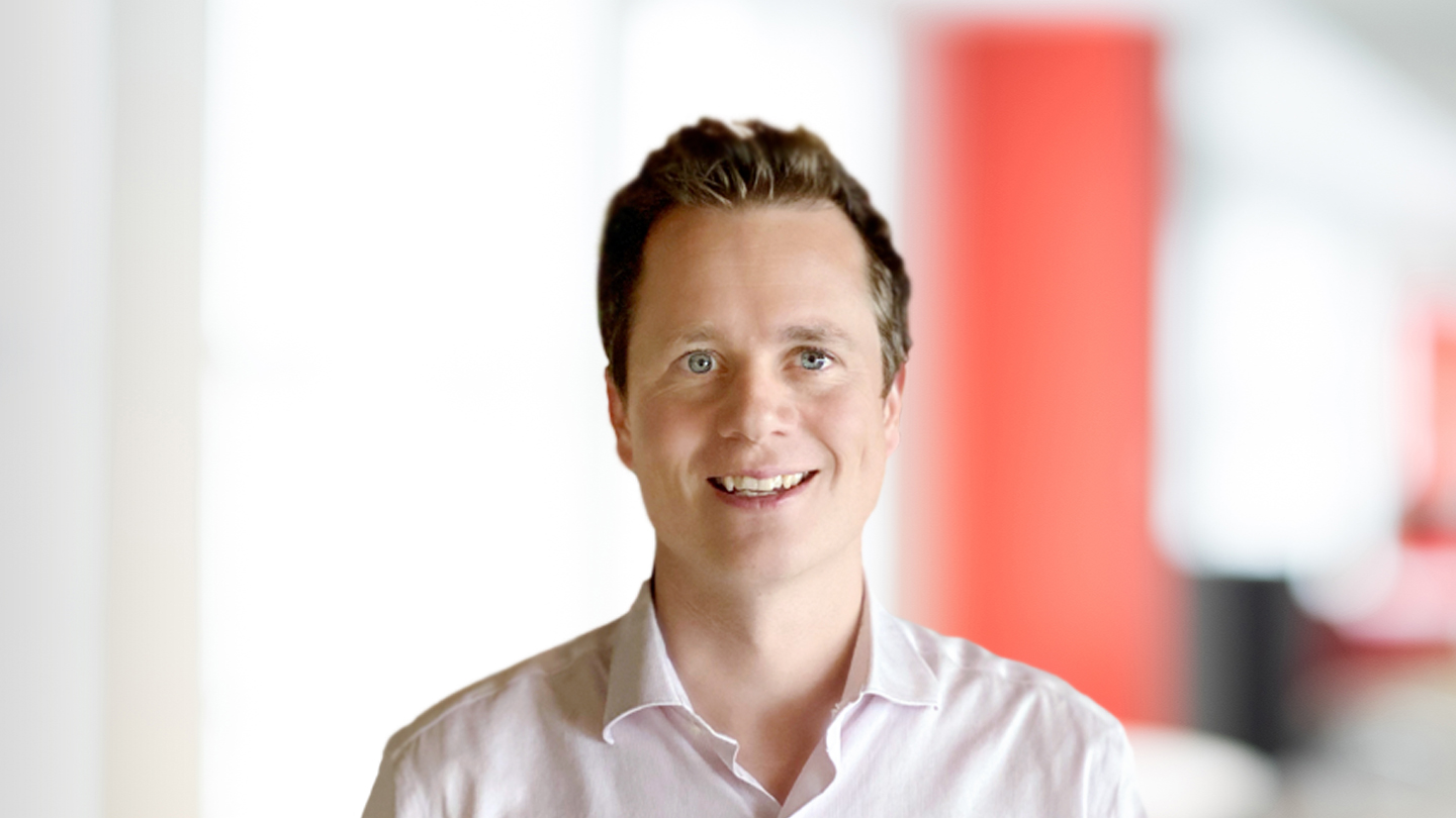 Headshot of Daan van Ginneken