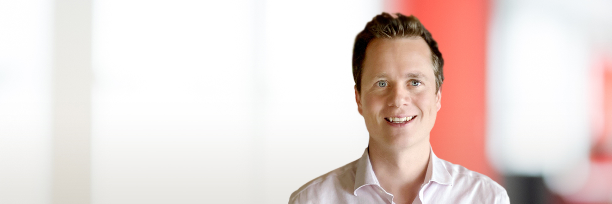 Headshot of Daan van Ginneken