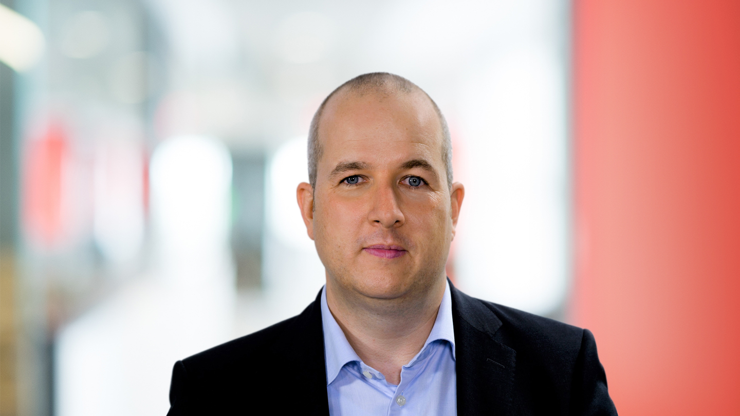Headshot of Florian Mueller