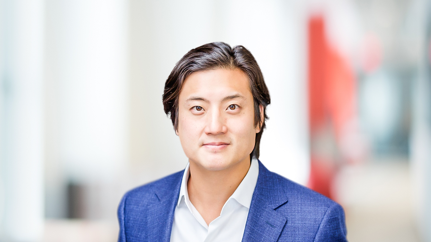 Headshot of Daniel Hong