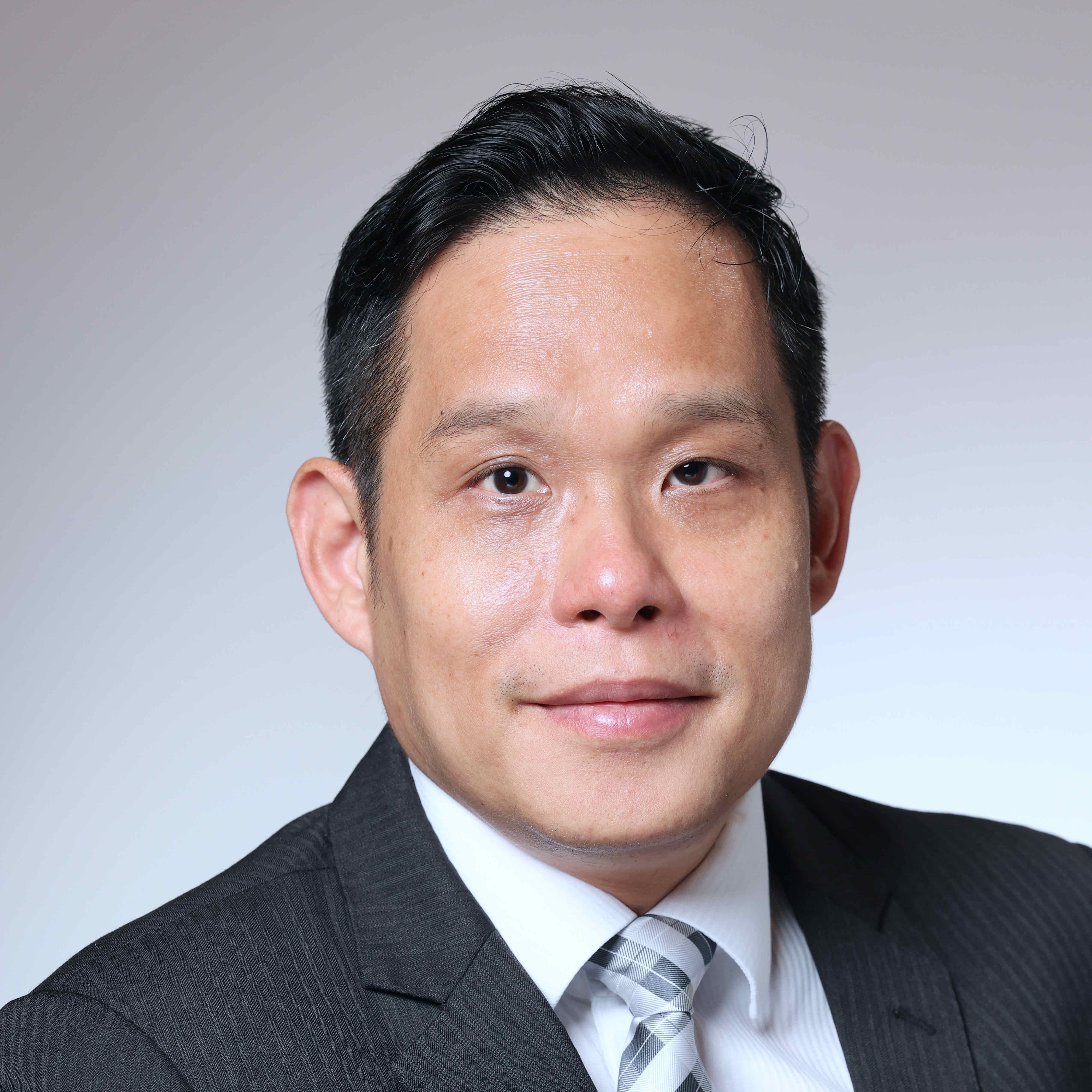 Headshot of Mark Foo