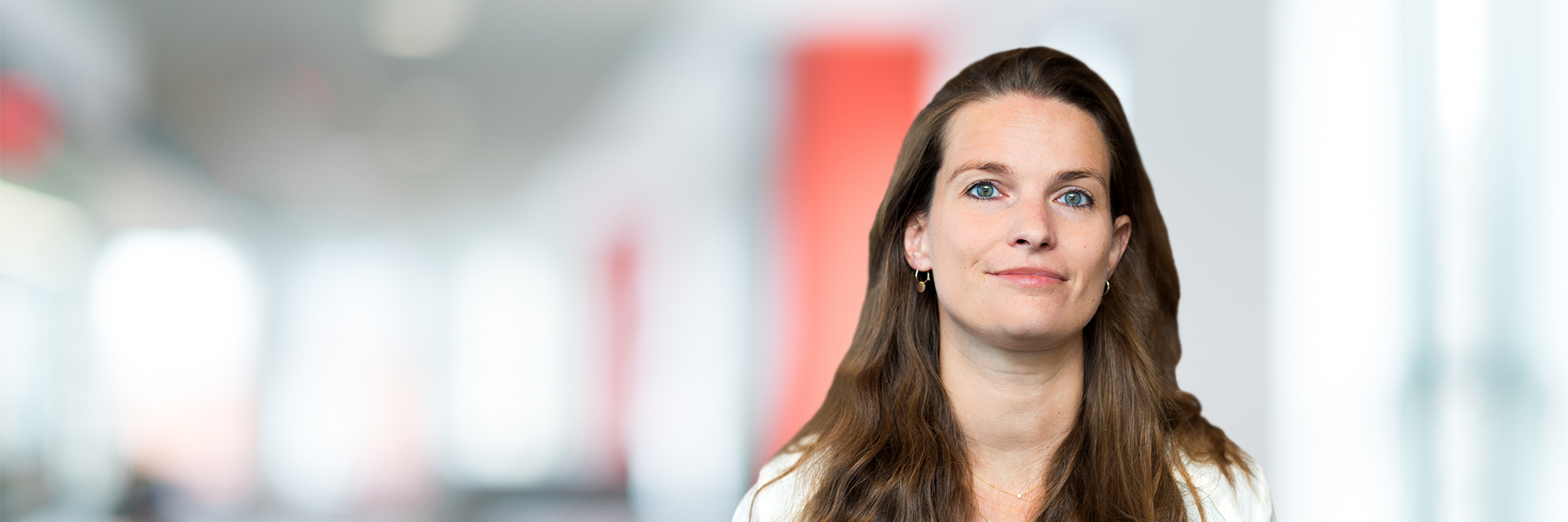 Headshot of Laure Maddens
