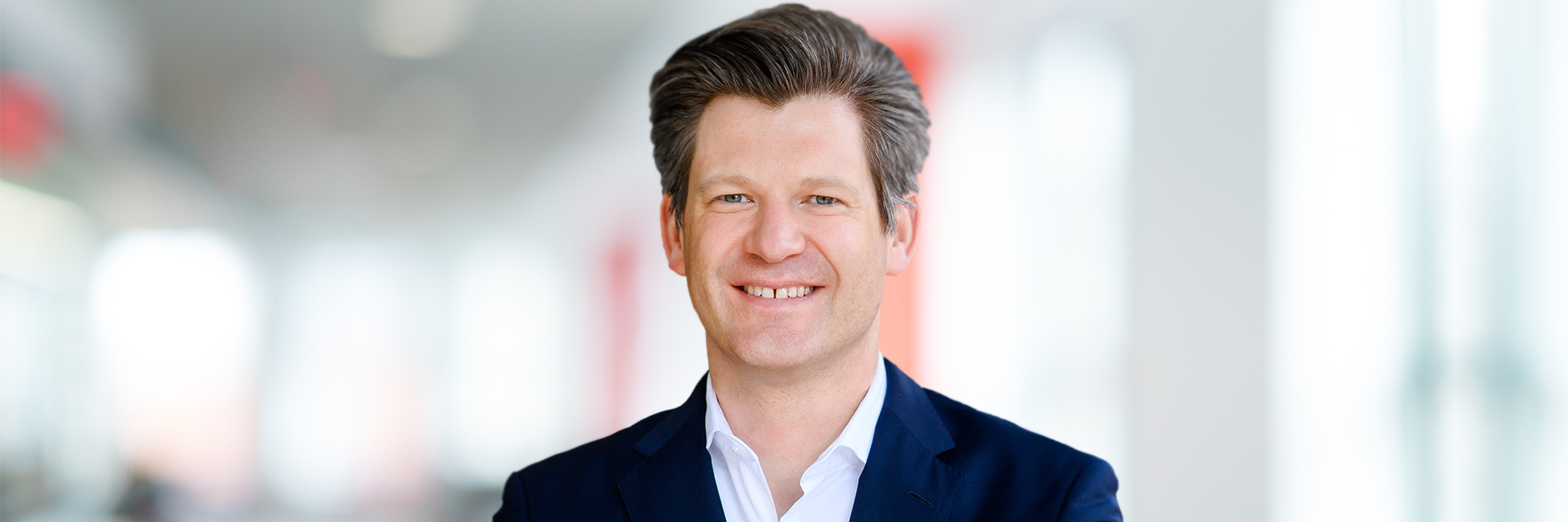 Headshot of Thomas Lagner