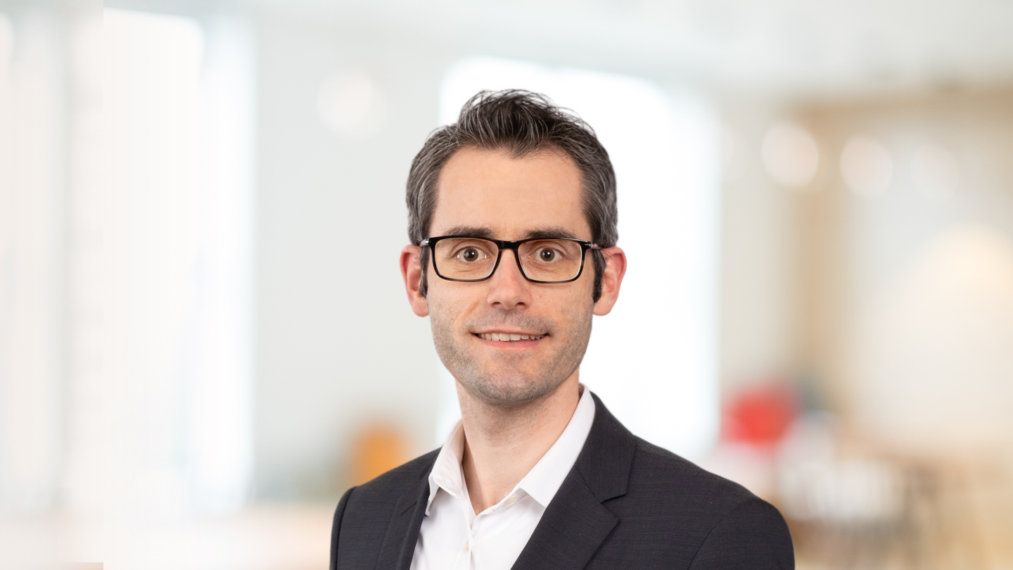 Headshot of Thomas Grosser