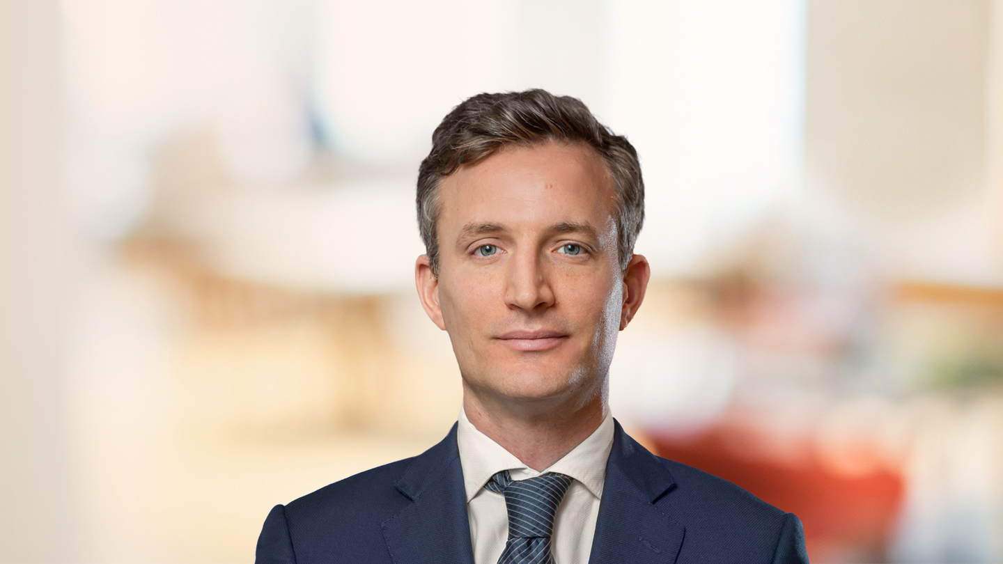Headshot of Simon Turner